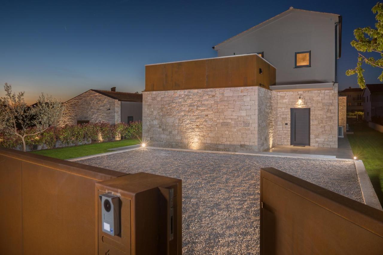 Villa Design Palmeta *